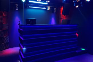 RH Studios Studio full